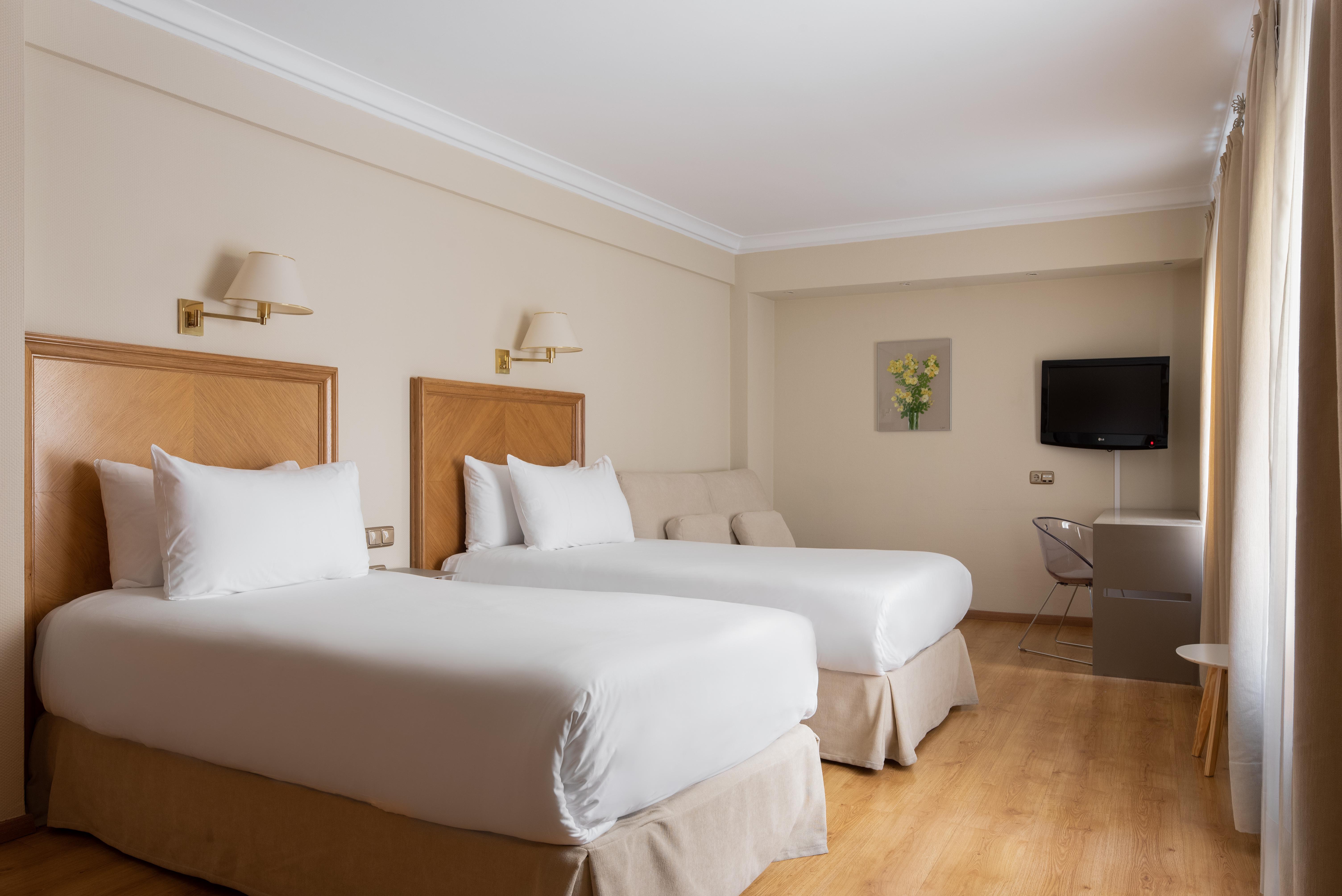 Hotel Crisol Almirante Bonifaz Burgo Zewnętrze zdjęcie