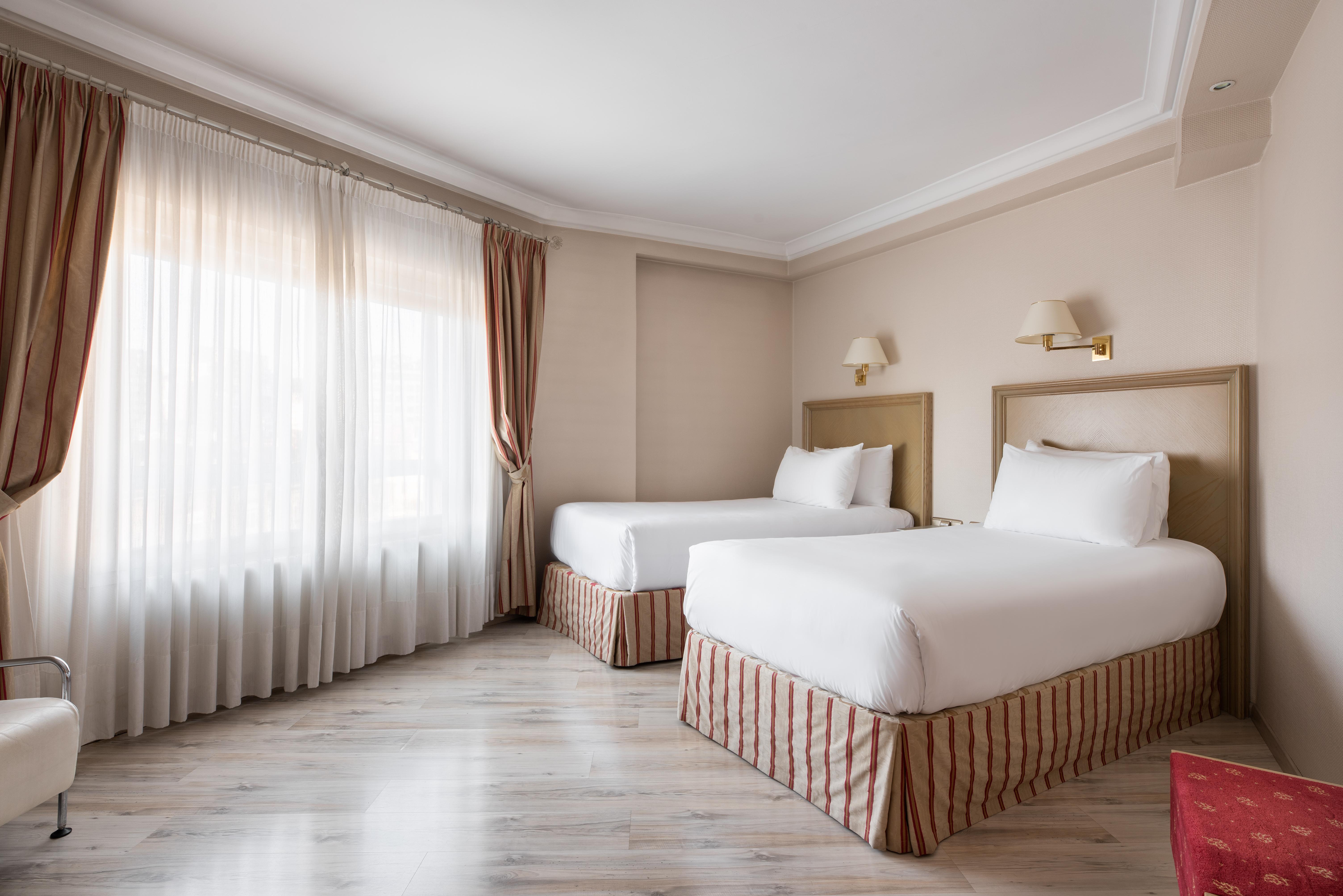 Hotel Crisol Almirante Bonifaz Burgo Zewnętrze zdjęcie