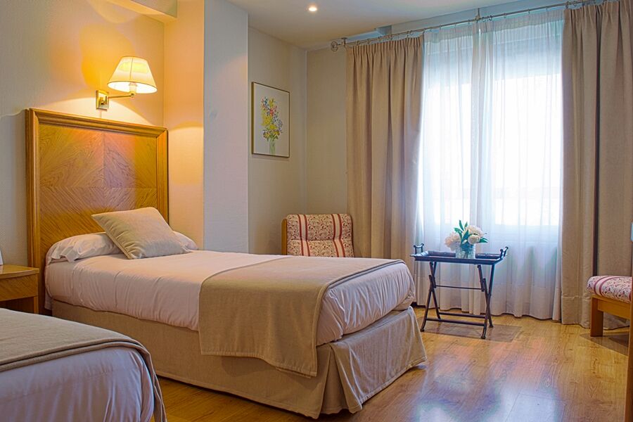 Hotel Crisol Almirante Bonifaz Burgo Zewnętrze zdjęcie